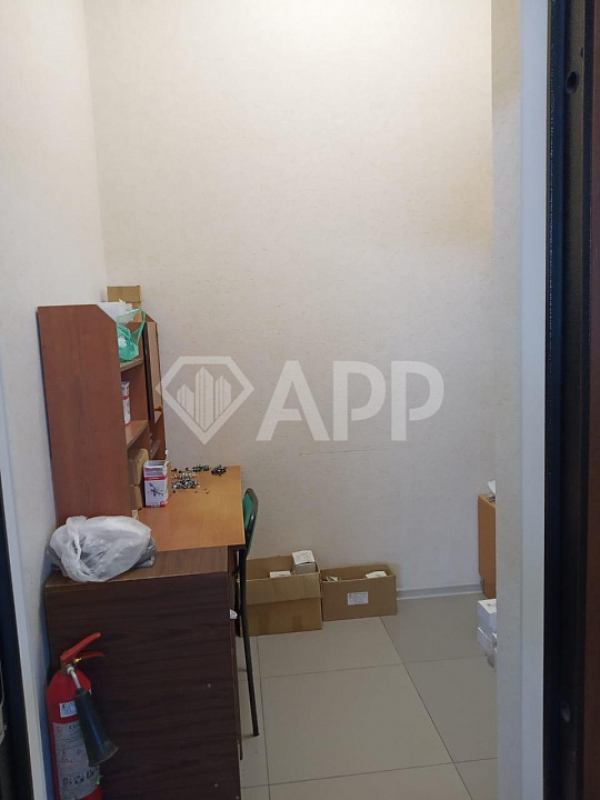 Продам помещение свободного назначения, 650 м², зем.участок 7.2 сотки. фото