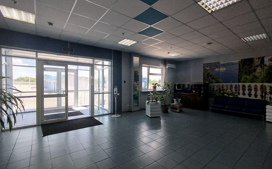 Универсальное складское помещение с ж/д веткой 5 000 м2 фото