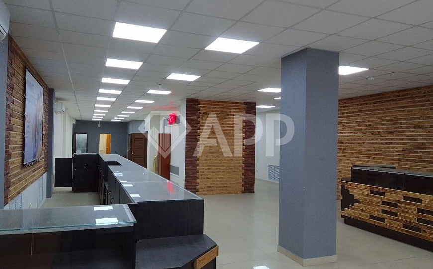 Сдаю помещение свободного назначения, 300 м² фото