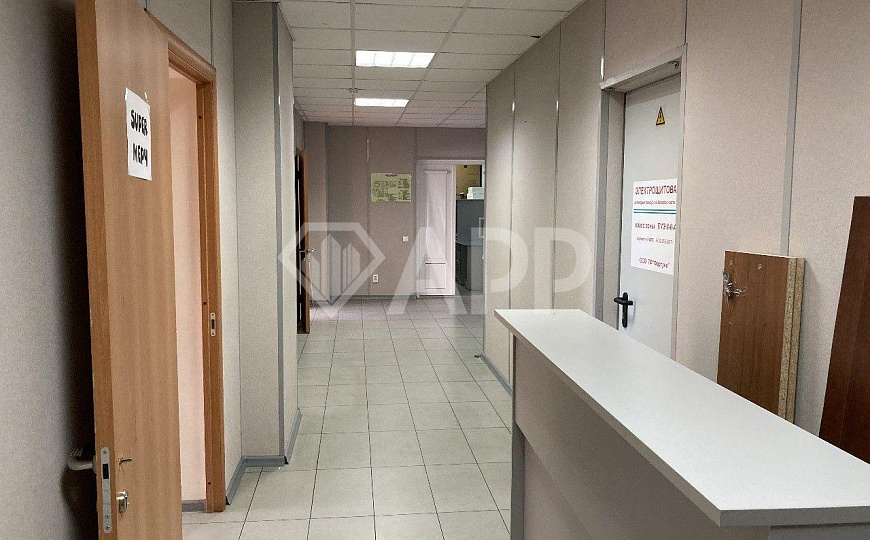 Сдаю бизнес-центр/офисный центр, 230 м² фото
