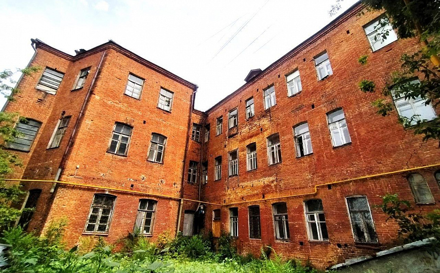 Здание в центре города фото