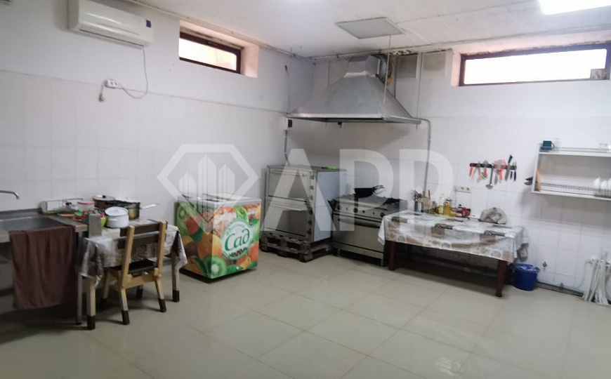 Продаю гостиница, 2 500 м² фото