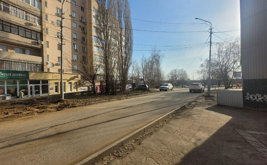 Площади от 100 до  377,6 м², ТЦ" Квадро" фото