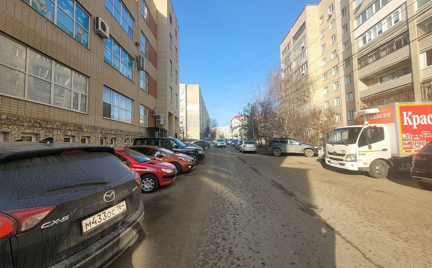 Площади от 100 до  377,6 м², ТЦ" Квадро" фото