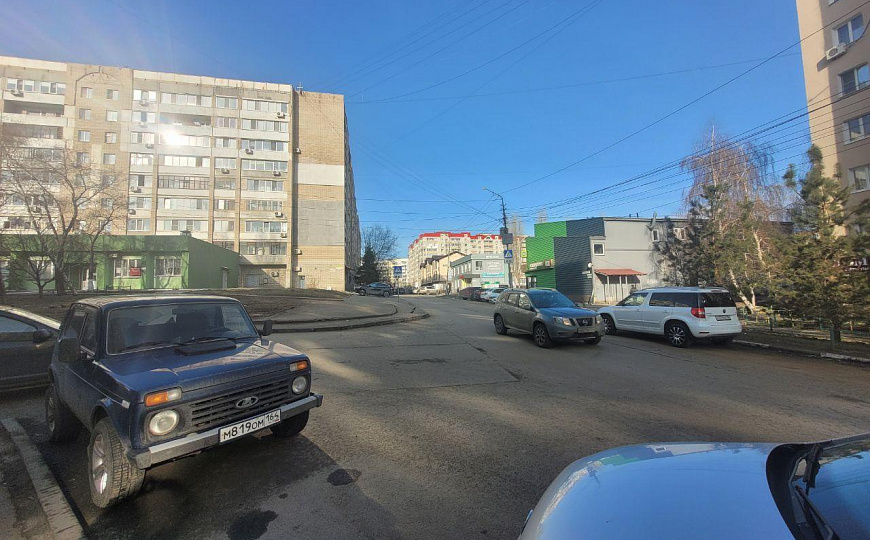 Площади от 100 до  377,6 м², ТЦ" Квадро" фото
