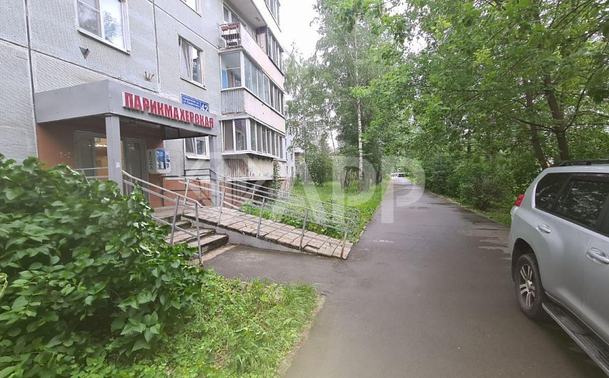 Продажа помещения на  первой  линии Адоратского фото