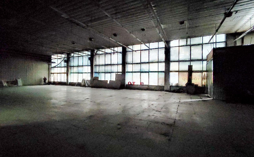 Без колонн. Потолки 9 м., 830 м² фото
