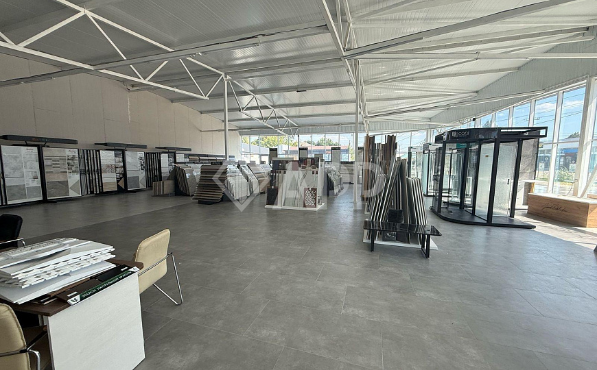 Сдам помещение свободного назначения, 400 м². От 100 до 730  м² фото