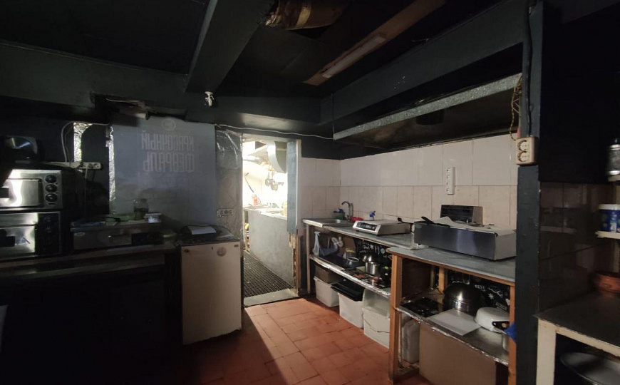 Молодежный клуб-бар в центре, 170 м2 фото