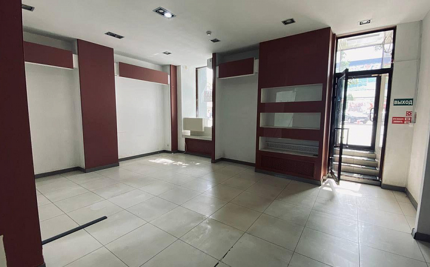 Высокий трафик. 67 м2 фото