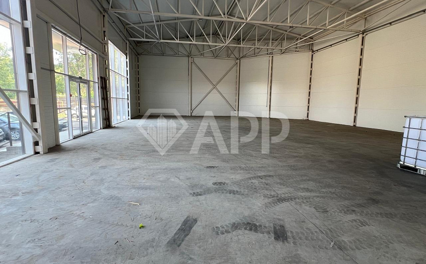 Сдам помещение свободного назначения, 605 м² фото