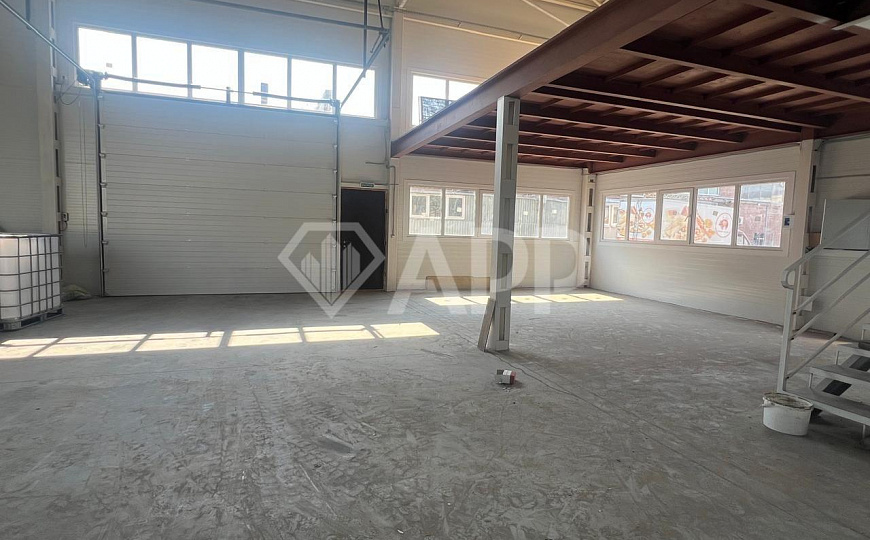 Сдам помещение свободного назначения, 605 м² фото