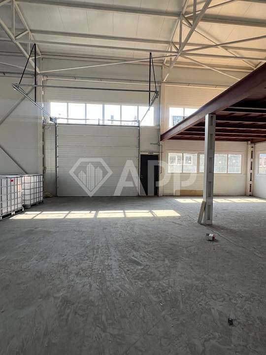 Сдам помещение свободного назначения, 605 м² фото