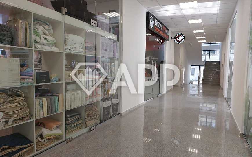 Сдам торговое помещение, 46 м², 31 м² на втором этаже фото