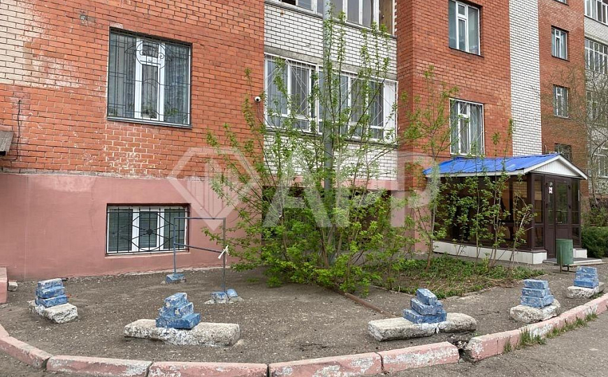 В аренду помещение в центре с парковкой фото