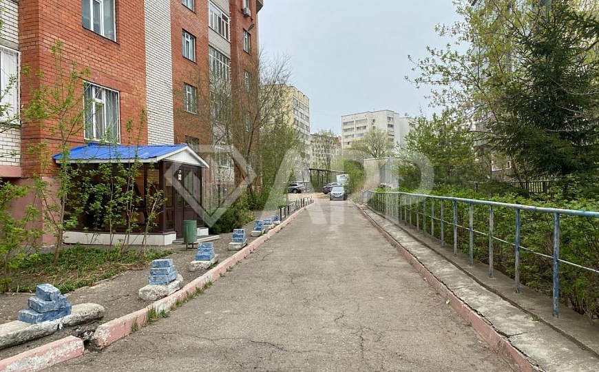 В аренду помещение в центре с парковкой фото