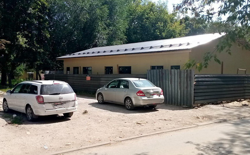 Отдельно стоящее здание. фото