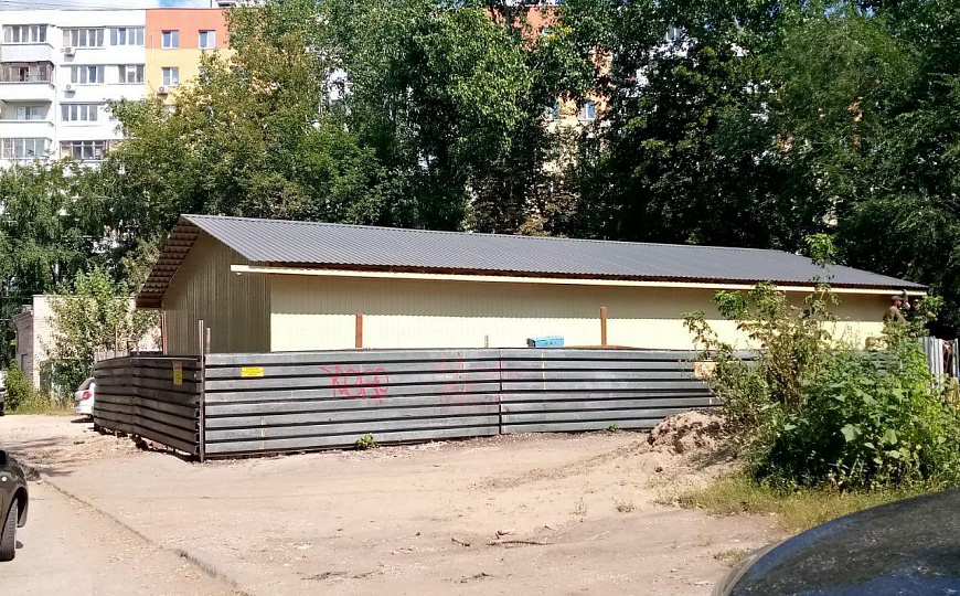Отдельно стоящее здание. фото