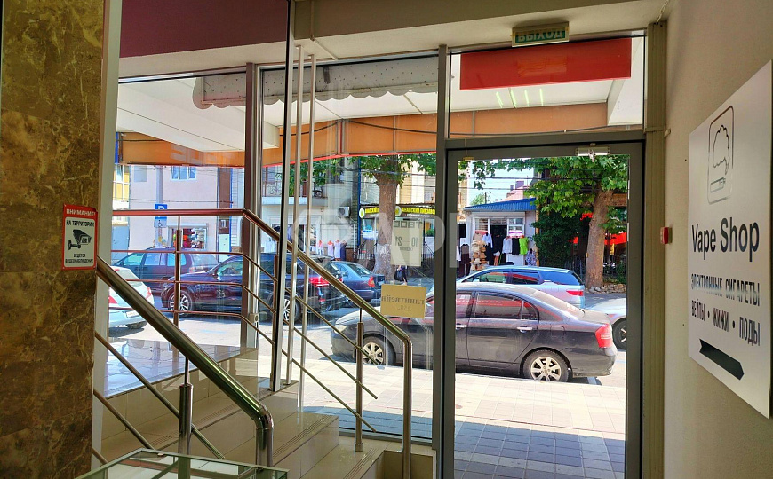 Сдаю помещение свободного назначения, 388,6 м² фото