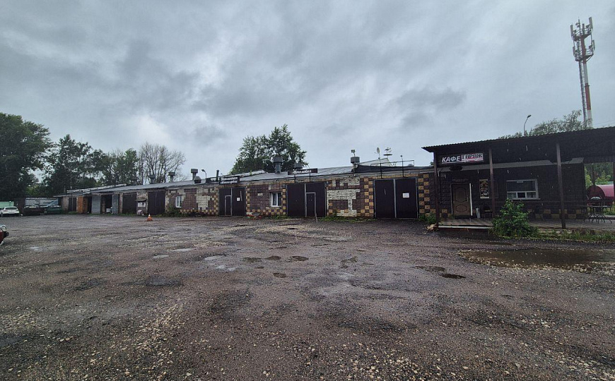 Сдам помещение под автосервис , склад, производство 195кв.м. Возможно увеличение площади фото