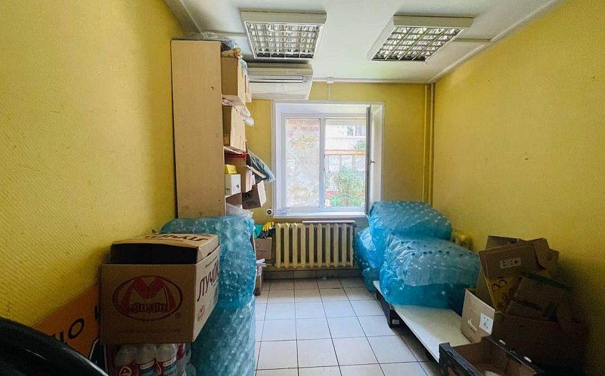 Сдам отделы в действующем магазине на высоком трафике 22м² и 11,5м² фото
