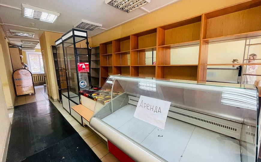 Сдам отделы в действующем магазине на высоком трафике 22м² и 11,5м² фото