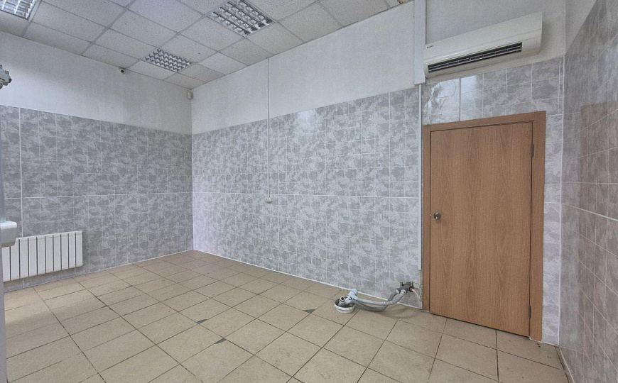 Сдам помещение 75кв.м. с высоким трафиком фото
