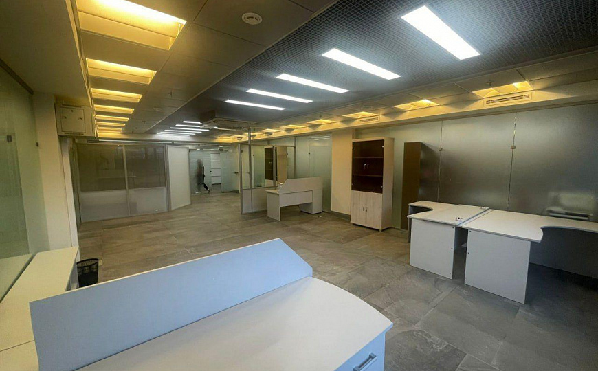 Сдам бизнес-центр/офисный центр, 1 153 м² фото