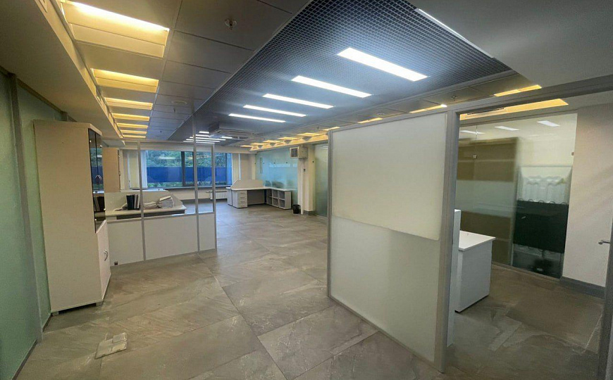 Сдам бизнес-центр/офисный центр, 1 153 м² фото