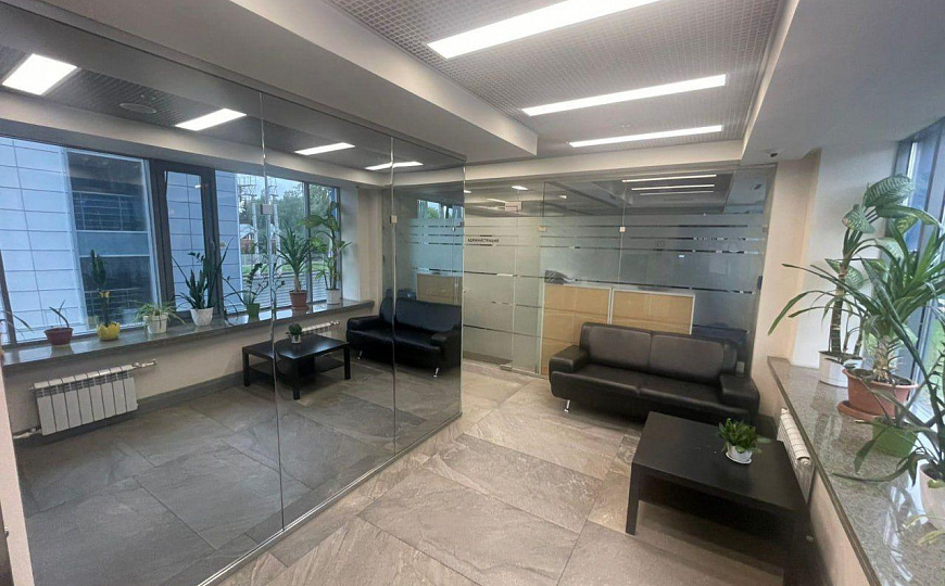 Сдам бизнес-центр/офисный центр, 1 153 м² фото