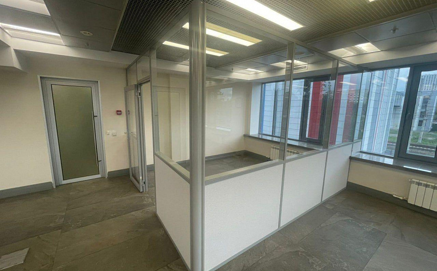 Сдам бизнес-центр/офисный центр, 1 153 м² фото