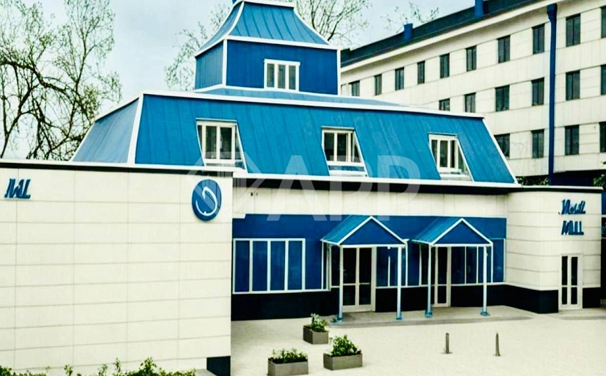 Стильный офис с мокрой точкой и парковкой фото