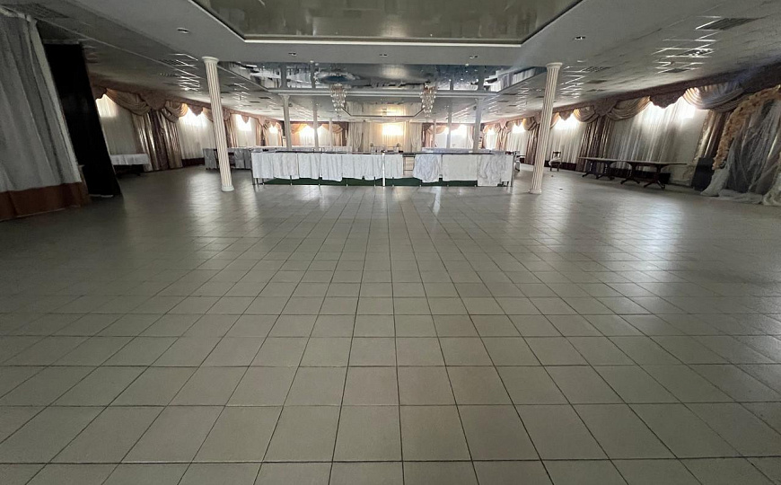 Сдам помещение свободного назначения, 900 м² фото