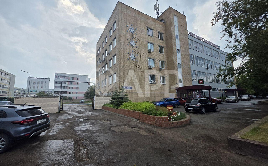 Продается отдельно стоящее здание с арендаторами 3970м² фото