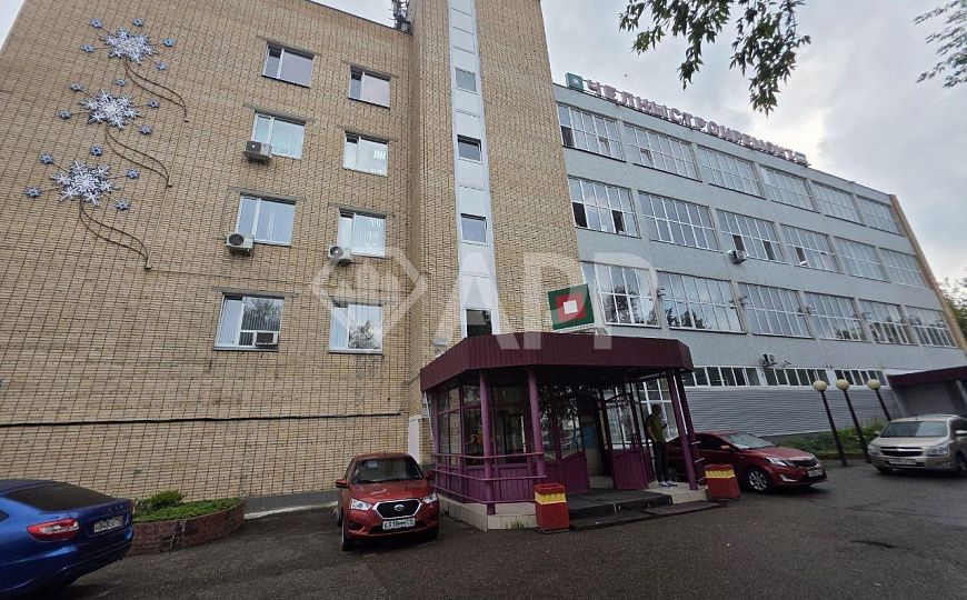 Продается отдельно стоящее здание с арендаторами 3970м² фото
