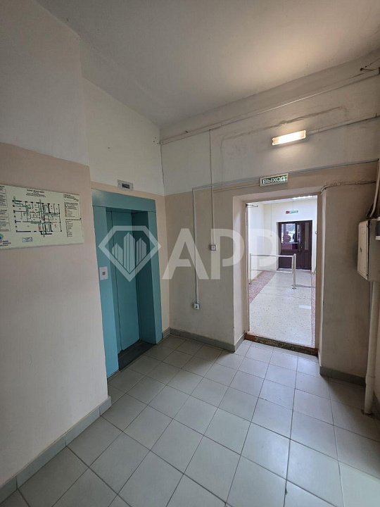 Продается отдельно стоящее здание с арендаторами 3970м² фото