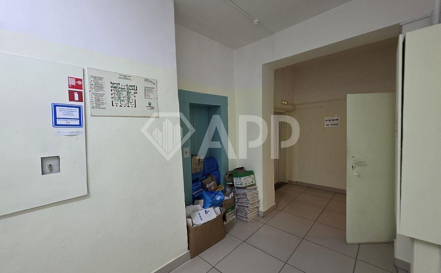 Продается отдельно стоящее здание с арендаторами 3970м² фото