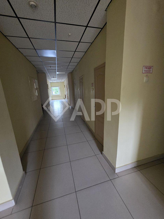 Продается отдельно стоящее здание с арендаторами 3970м² фото
