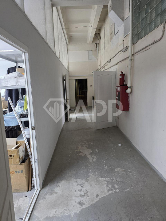 Продается отдельно стоящее здание с арендаторами 3970м² фото