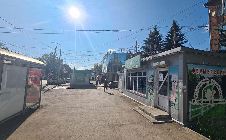 Торговое помещение на трафике фото