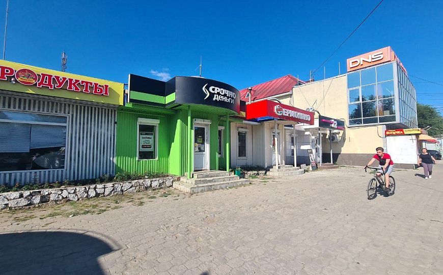 Торговое помещение на трафике фото
