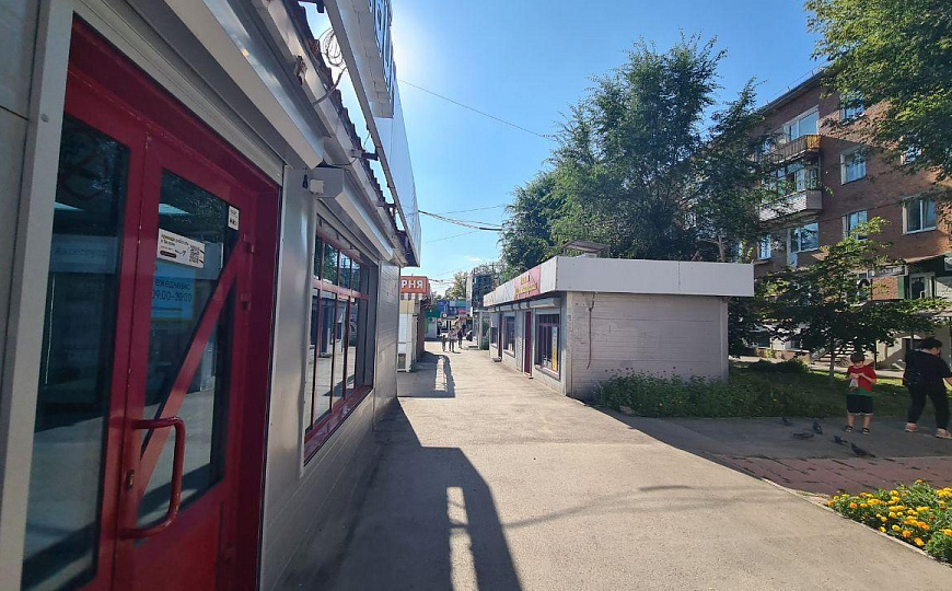 Торговое помещение на трафике фото