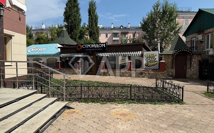 Сдам помещение свободного назначения на красной линии фото