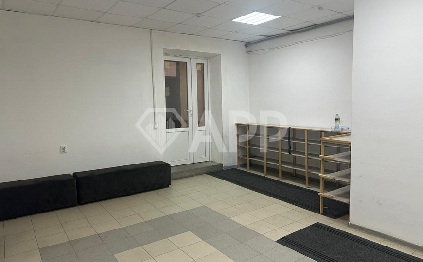 Сдам помещение свободного назначения, 383 м² фото