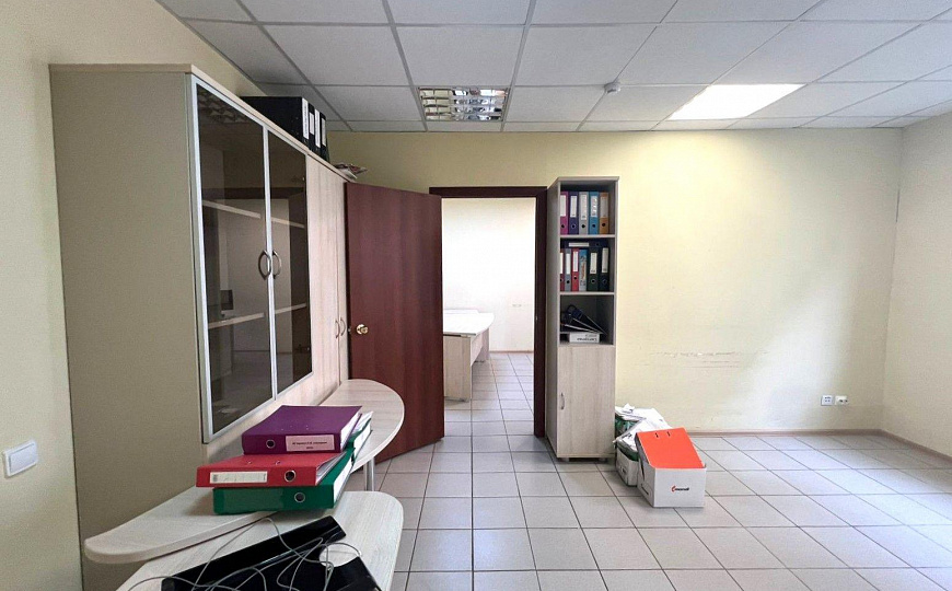 Офис 4 кабинета 72м2 фото