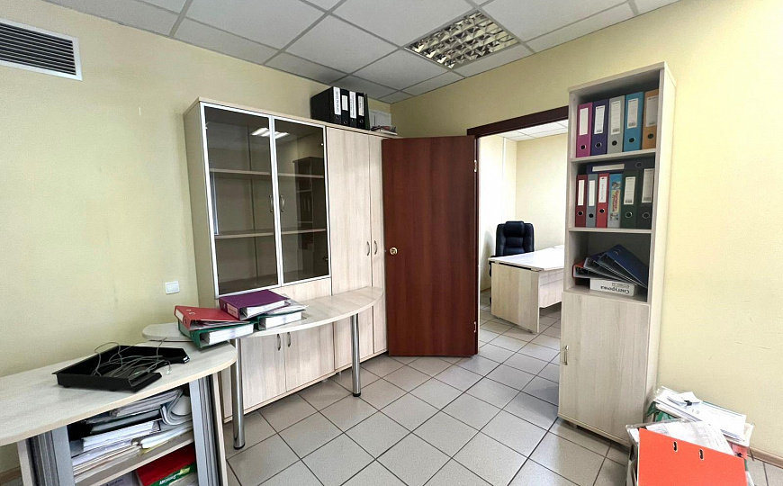Офис 4 кабинета 72м2 фото
