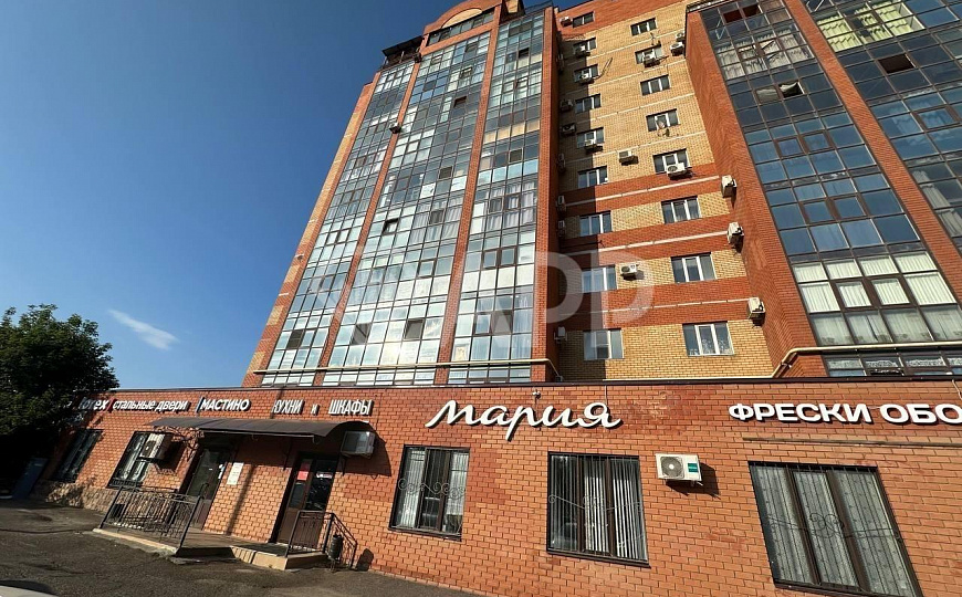 Помещение под магазин или офис на высоком автомобильном трафике, 158,4м² фото