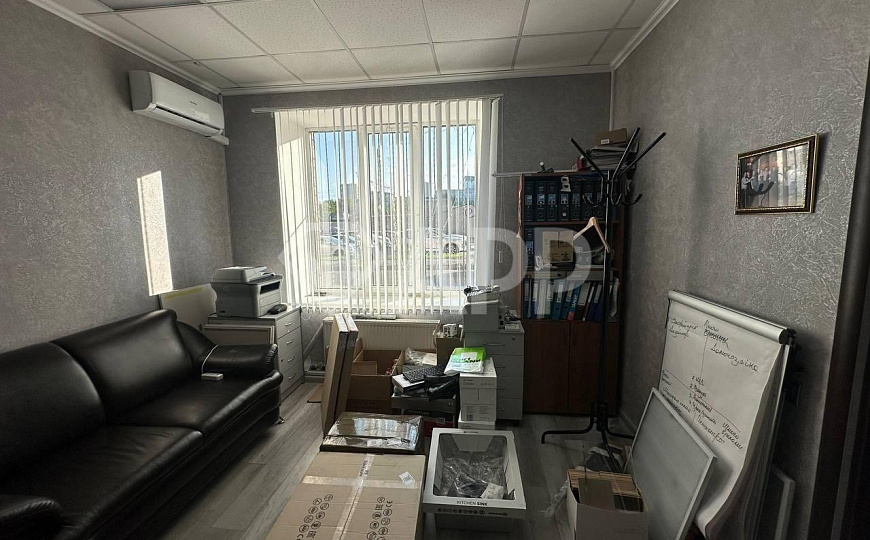 Помещение под магазин или офис на высоком автомобильном трафике, 158,4м² фото