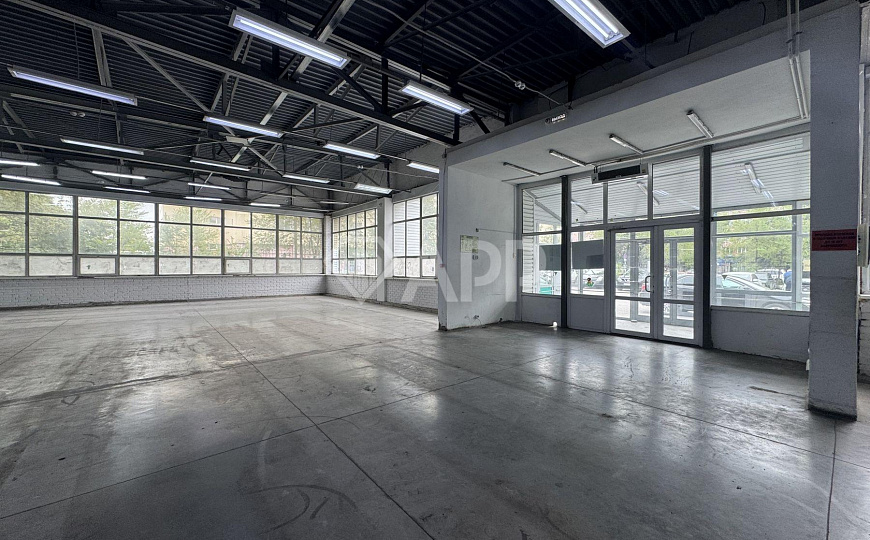 Отдельно стоящее здание, 600 м² фото