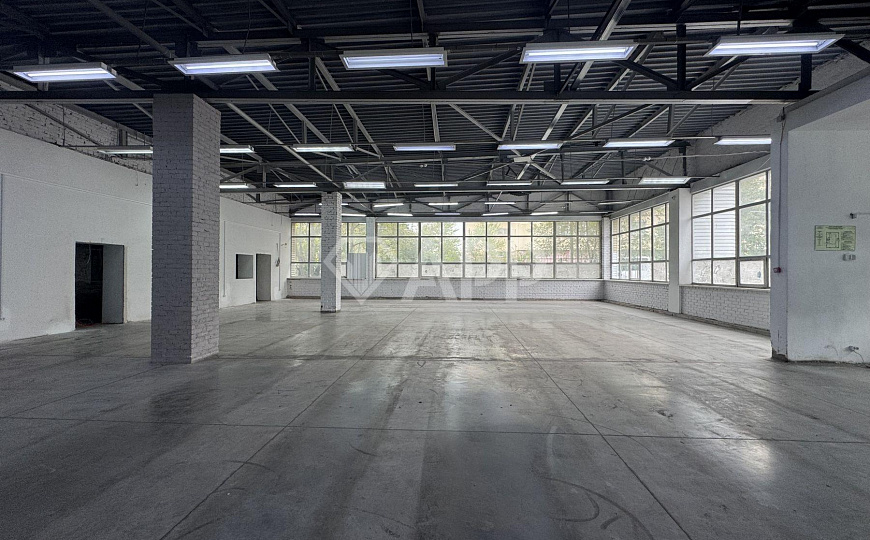Отдельно стоящее здание, 600 м² фото